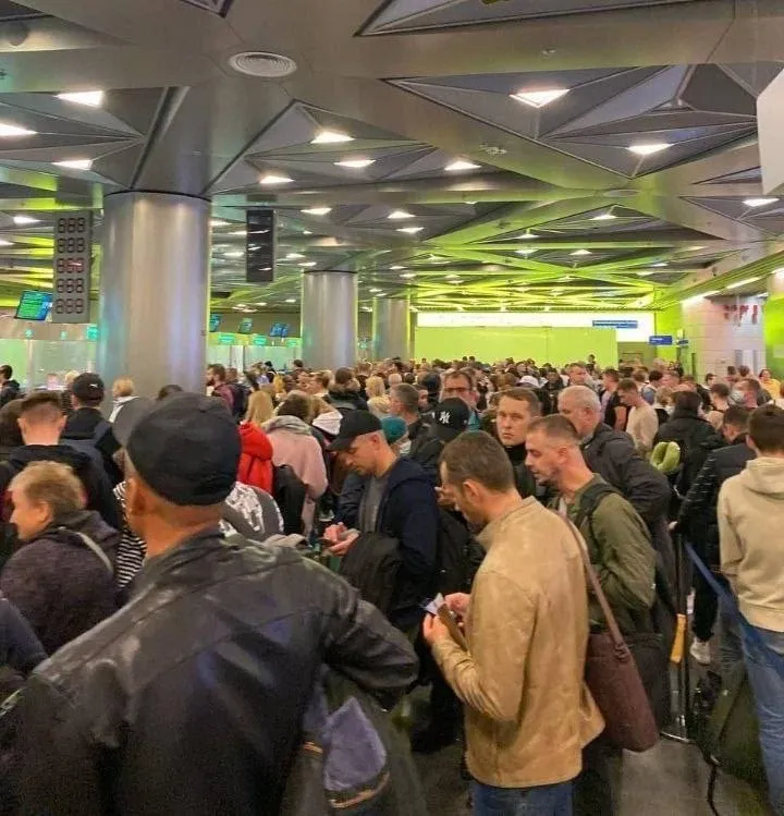 Russians Trying to Leave Before Mobilization Starts