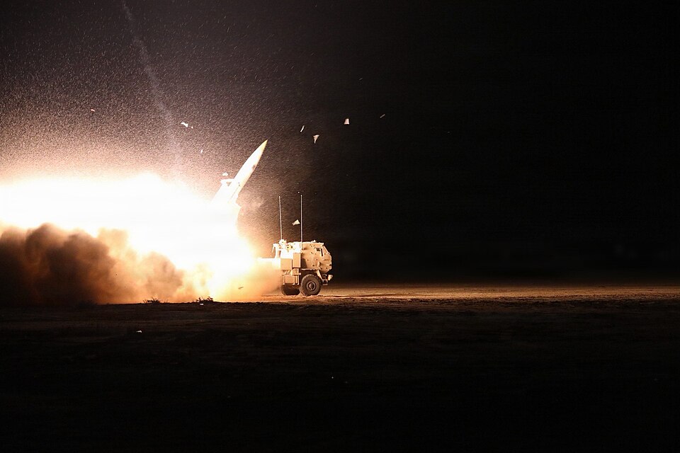 US Strikes Iranian Missile Launchers on Larak Island, Triggering Retaliation and Oil Price Spike