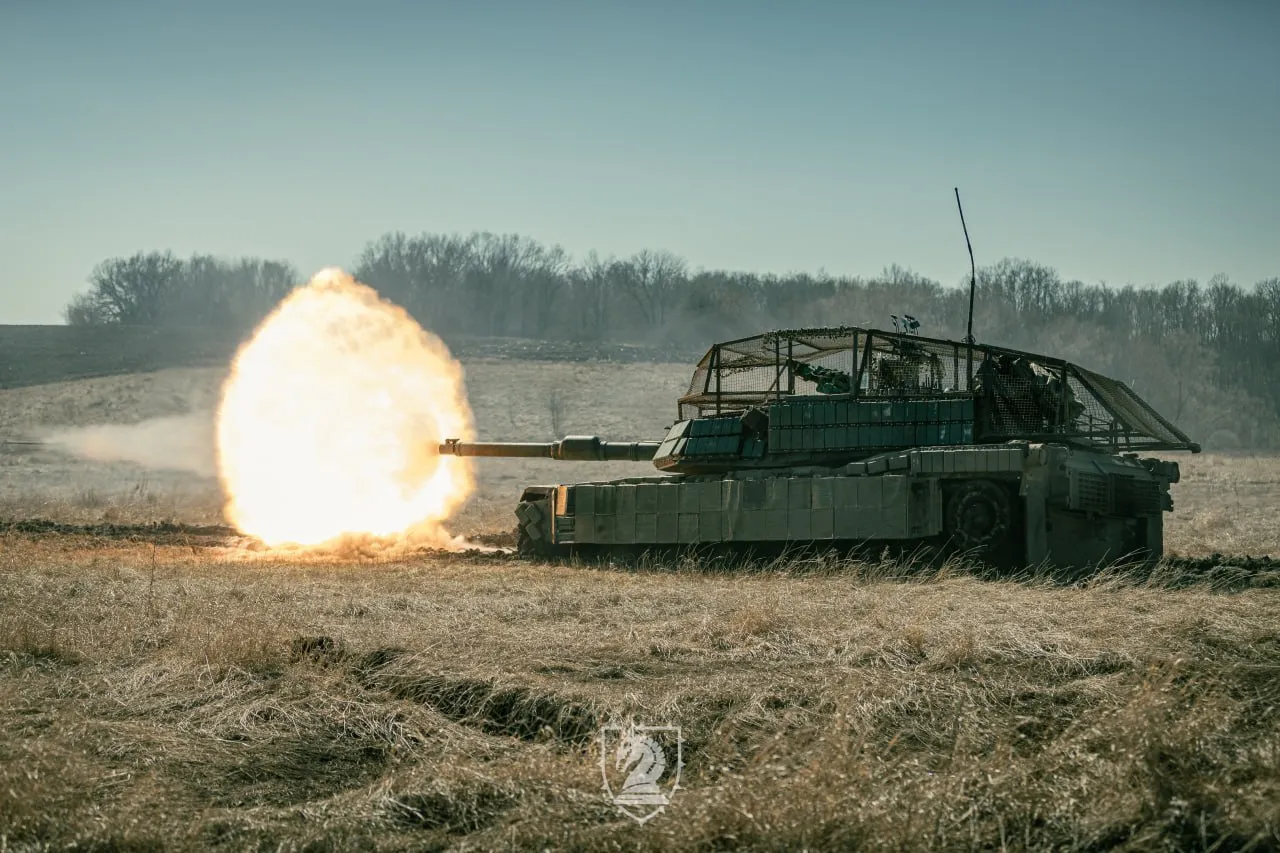 M1 Abrams Tank